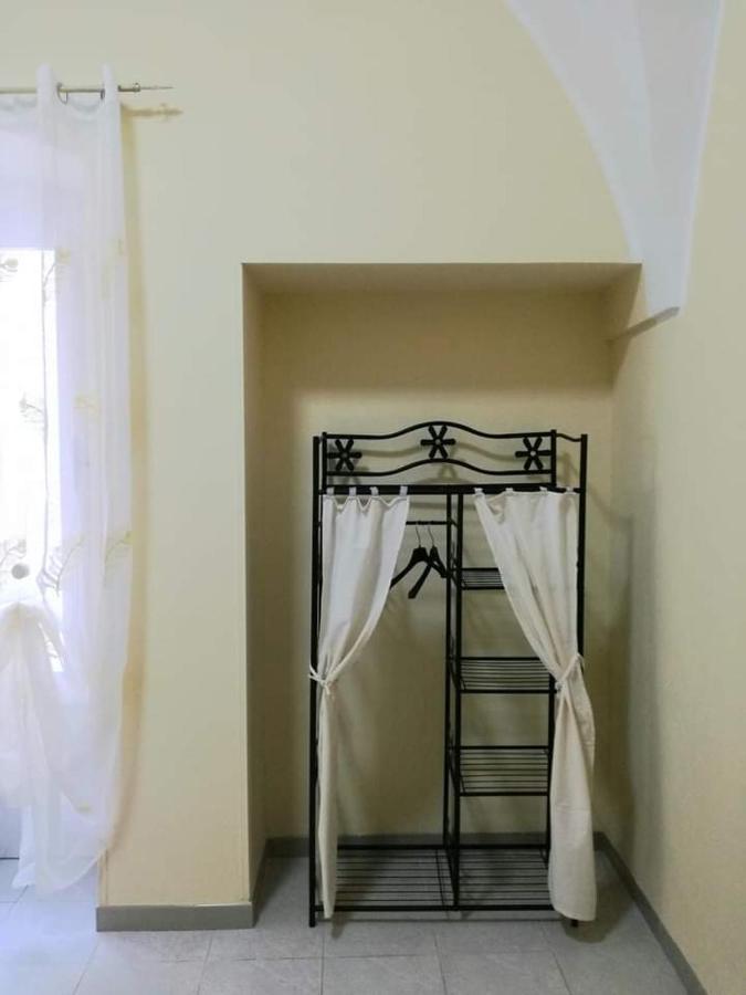L 'Alcova Holidays Home Centro Storico Ceglie Messapica Exterior foto