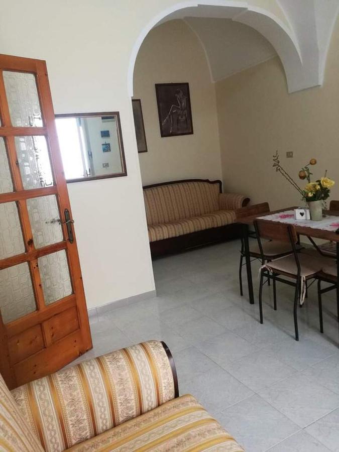 L 'Alcova Holidays Home Centro Storico Ceglie Messapica Exterior foto
