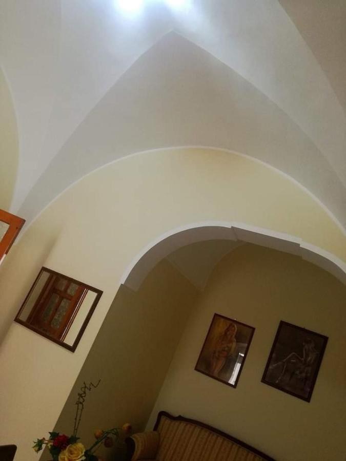 L 'Alcova Holidays Home Centro Storico Ceglie Messapica Exterior foto